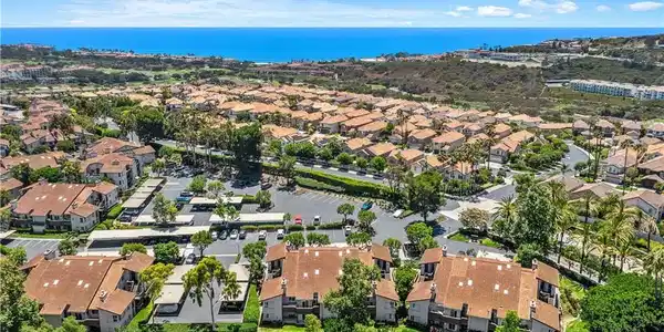 4 Corniche Drive