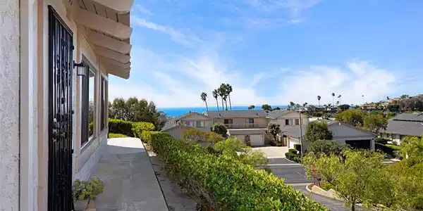 151 Avenida Adobe