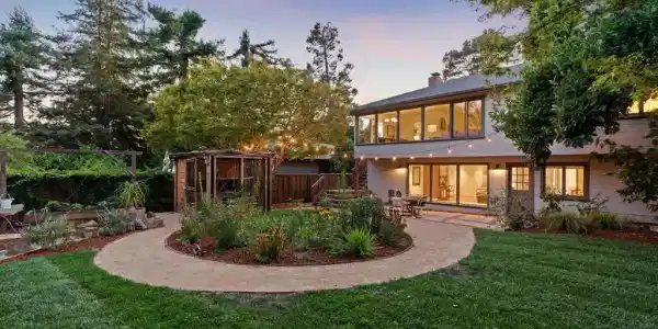 3510 Robinson Dr.