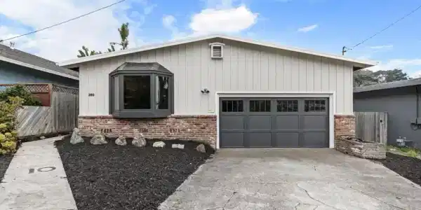 380 Paloma Avenue
