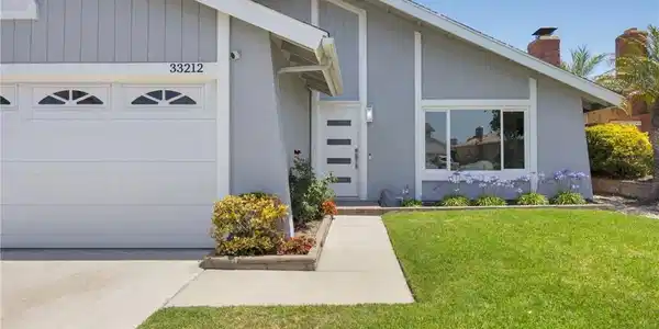 33212 Acapulco Drive