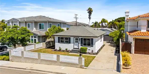2419 Graham Avenue