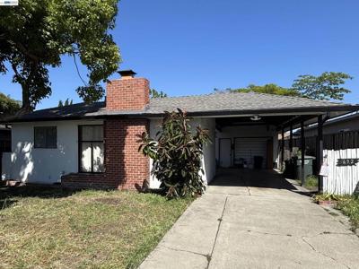 692 Borregas Ave
