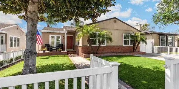 329 E 19th