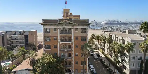 1030 E Ocean