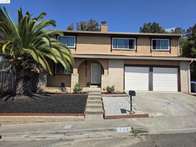 136 Evergreen Way