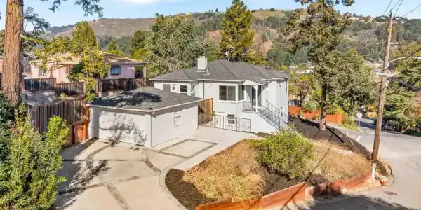 3649 Shone Ave