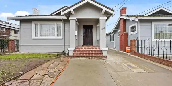 1742 28Th Ave