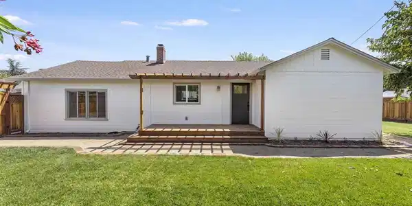 2824 Cowell Rd.