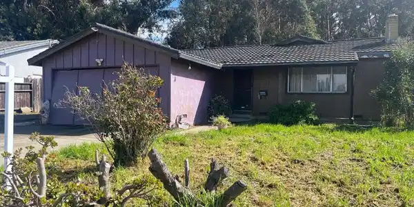 2286 Meadowlark Street
