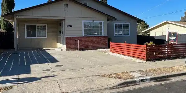 2829 Hilltop Road