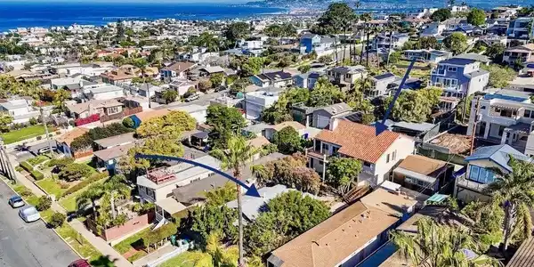 4562 Pescadero Ave.