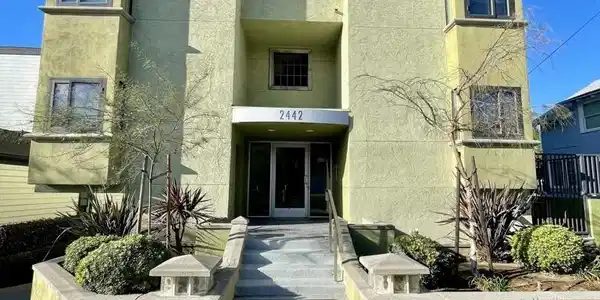 2442 Union Street