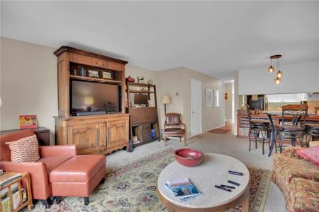 5028 Birchwood Avenue