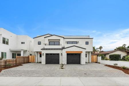 245 Dahlia Avenue