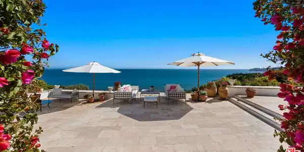 27832 Pacific Coast Highway