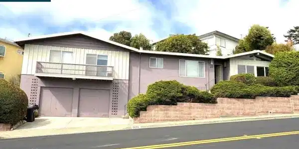 6635 ARLINGTON BLVD