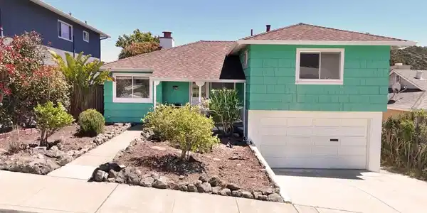 1380 Claremont Drive