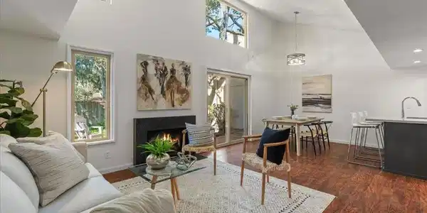 43 Montsalas Drive