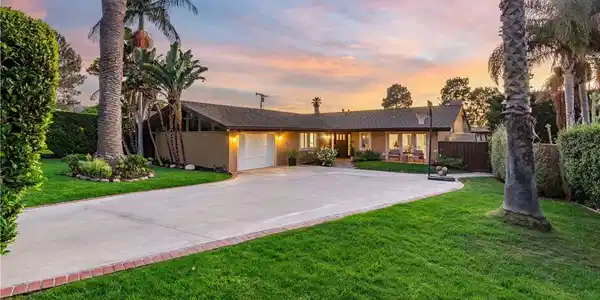 2641 Palos Verdes Drive West