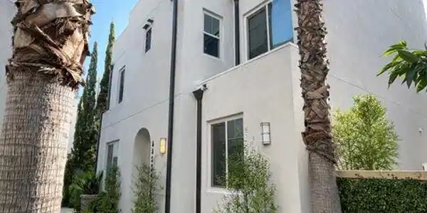 5552 Palm Drive