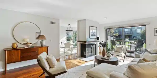548 Queens Rd