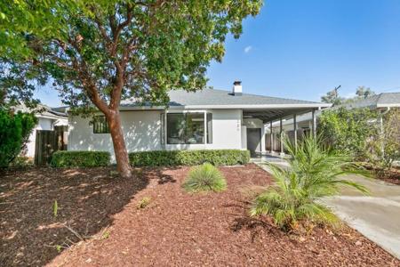 237 E East Ferndale Avenue