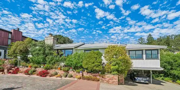 3320 Burdeck Dr.