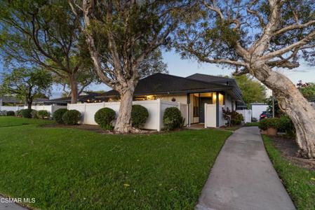 2324 Miramar Walk