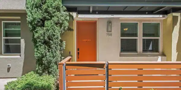 758 Seaside Street