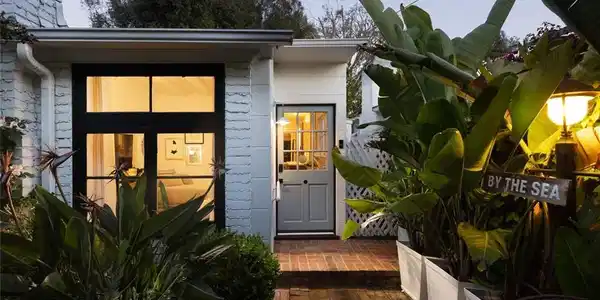 565 Lombardy Lane