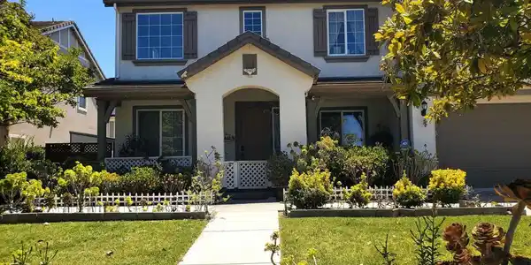 5370 Daffodil Dr