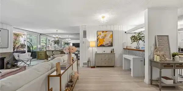 6315 Green Valley