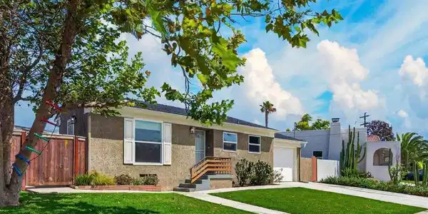 4668 E Mountain View Drive