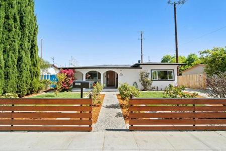 3069 Agate Drive