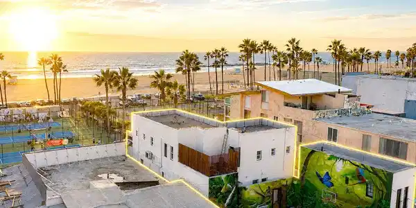 1915 Ocean Front Walk