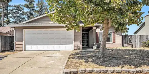 1700 Fernwood Dr