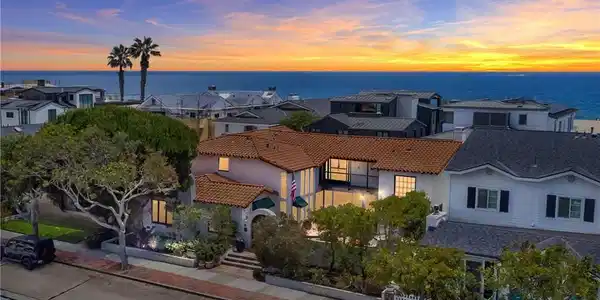 1585 E Ocean Boulevard