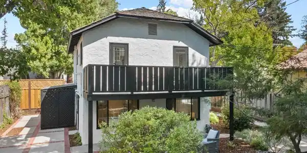 1321 Hopkins Avenue