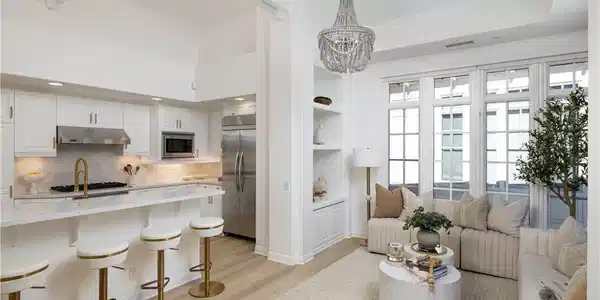 2545 Bungalow Place