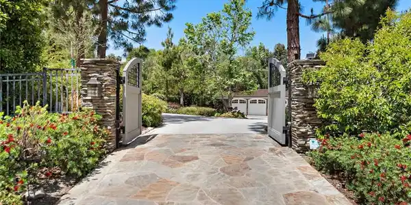 31831 Paseo Cielo