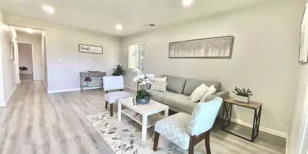 93 Shaniko Cmn