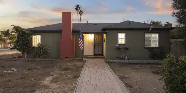 904 W Beverly Drive