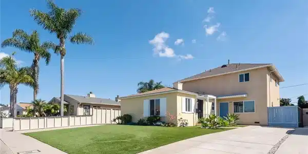 8420 Glider Avenue
