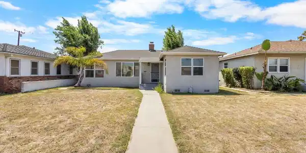302 Douglas Avenue