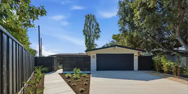 832 Pebblelake Court