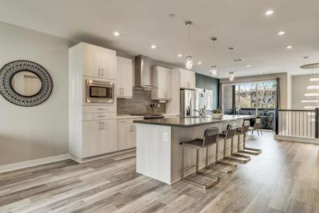 2804 Avella Circle