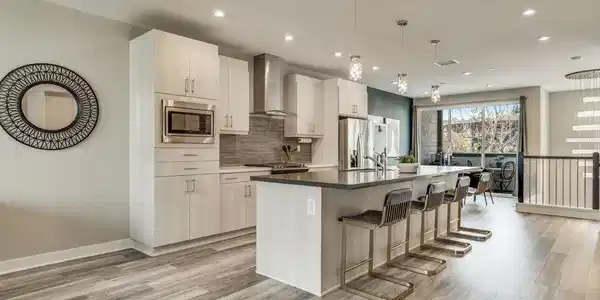 2804 Avella Circle