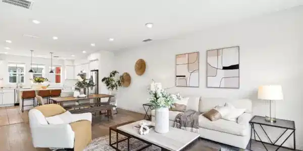 817 Galt Terrace