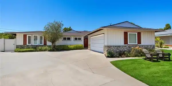 1951 Aliso Avenue